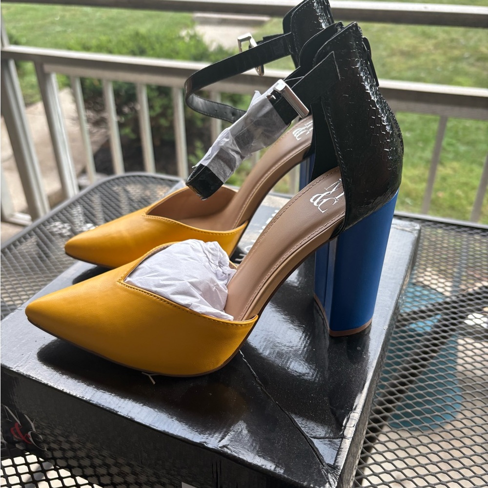Colorblock Single Band Pumps - Blue, Yellow, and Black